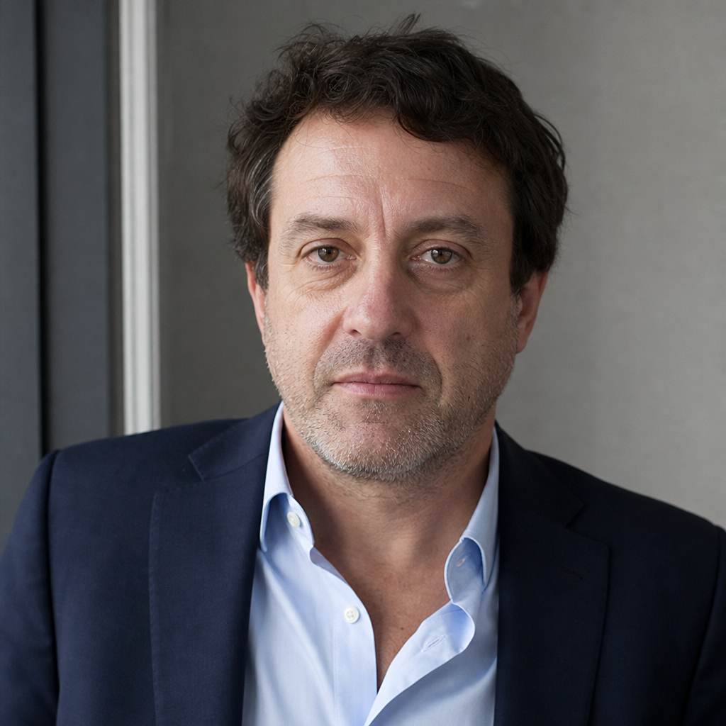 Daniel Reeves, Senior Correspondent